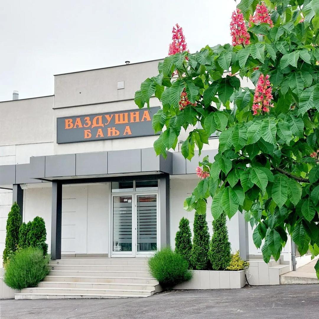 מלון Ni Vazdusna Banja מראה חיצוני תמונה